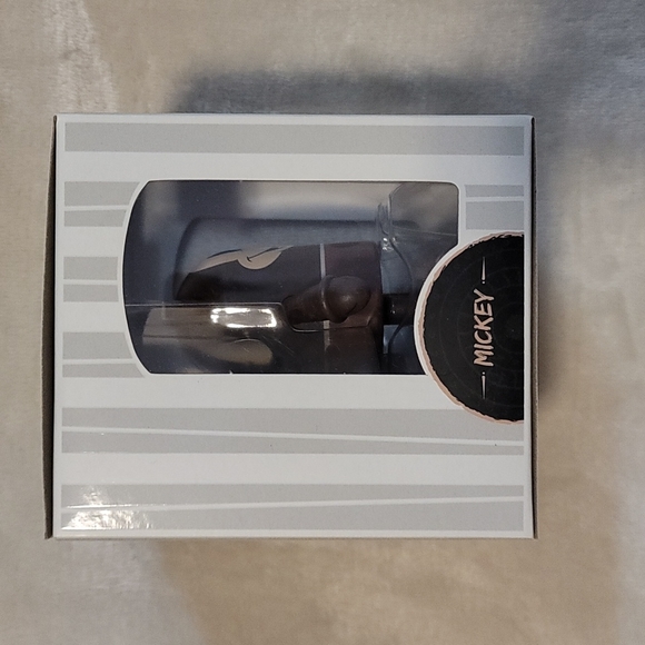 DISNEY MICKEY MOUSE MEMORIES SHUFFLERZ WALKING FIGURE - Picture 2 of 3